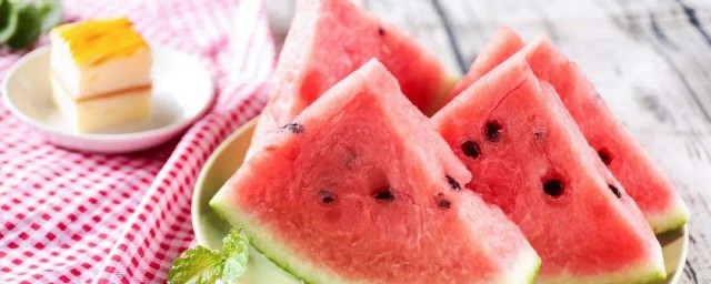 吃西瓜能減肥還是增肥 西瓜含有的熱量多嗎