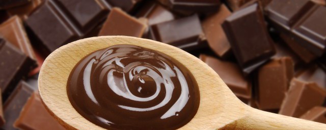 熱巧克力奶昔的做法 在傢自制美味熱巧克力奶昔的方法