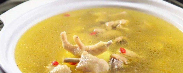 補血燉雞湯怎麼燉好吃 燉雞湯的方法