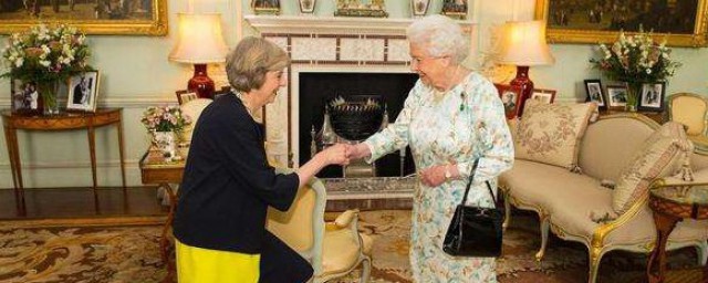 英國首相和女王的區別 英國首相和女王有哪些區別