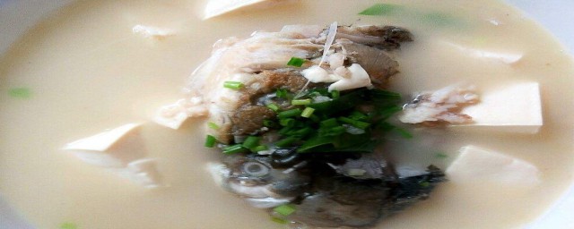 魚頭湯怎麼做才好 簡單又好喝的魚頭湯做法介紹