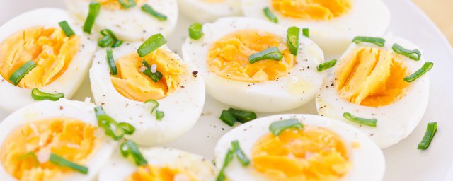 煮完雞蛋怎麼好剝殼 怎樣把煮熟的雞蛋又快又好的剝殼