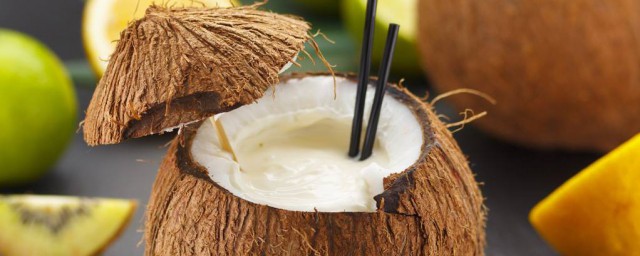 椰子剝開怎麼吃 椰子剝開怎麼吃方法介紹