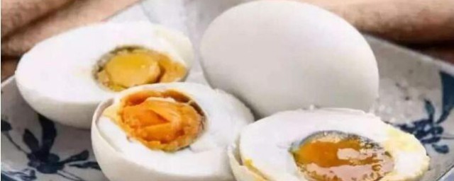 咸鴨蛋都怎麼吃 咸鴨蛋的吃法