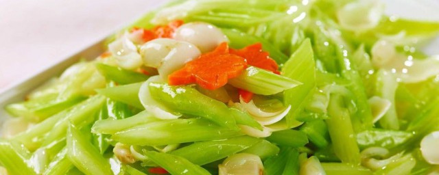 百合炒芹菜的方法 百合炒芹菜的方法介紹