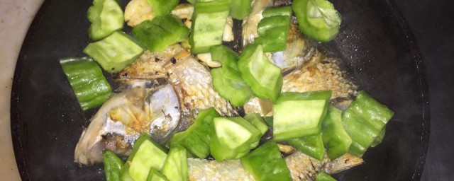 苦瓜燉魚怎麼做 這要做不要太好吃
