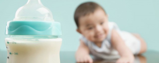 新生兒沒喝完奶怎麼處理 寶寶喝不完的奶有什麼用處
