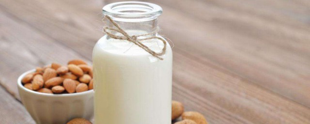 怎麼看牛奶還能不能喝 怎麼判斷牛奶是否過期