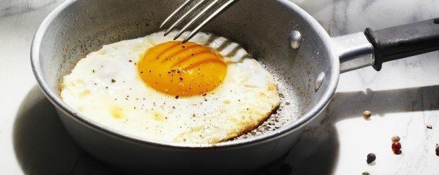 坐月子吃荷包蛋怎麼做 教你做出漂亮的荷包蛋