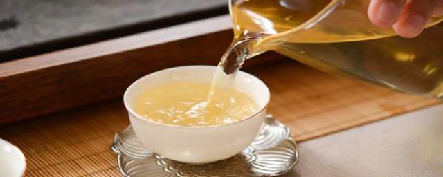 普洱茶是什麼茶葉制作的 普洱茶是什麼茶葉制作的解析