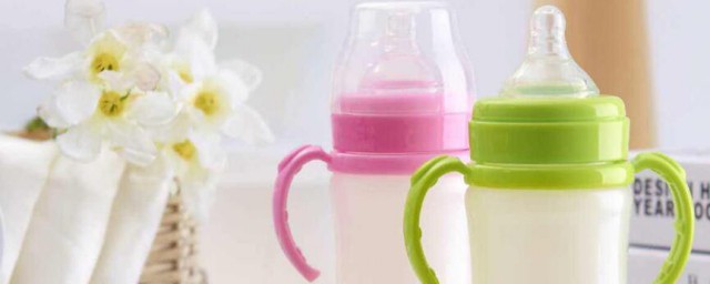 新生兒用什麼奶瓶好 新生兒用什麼材質的奶瓶好