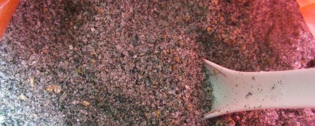 黑粟米粄怎麼做 香噴噴的飯