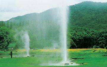 山甘烹溫泉 San Kamphaeng Hot Springs