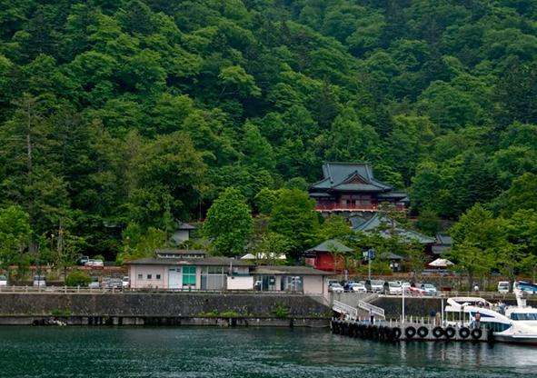 中禪寺湖 Lake Chūzenji