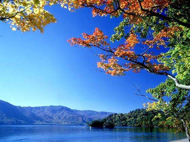 十和田湖 Lake Towada
