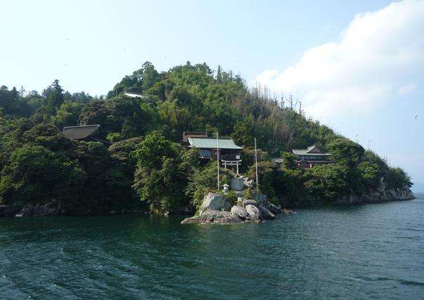 竹生島 Chikubu Island