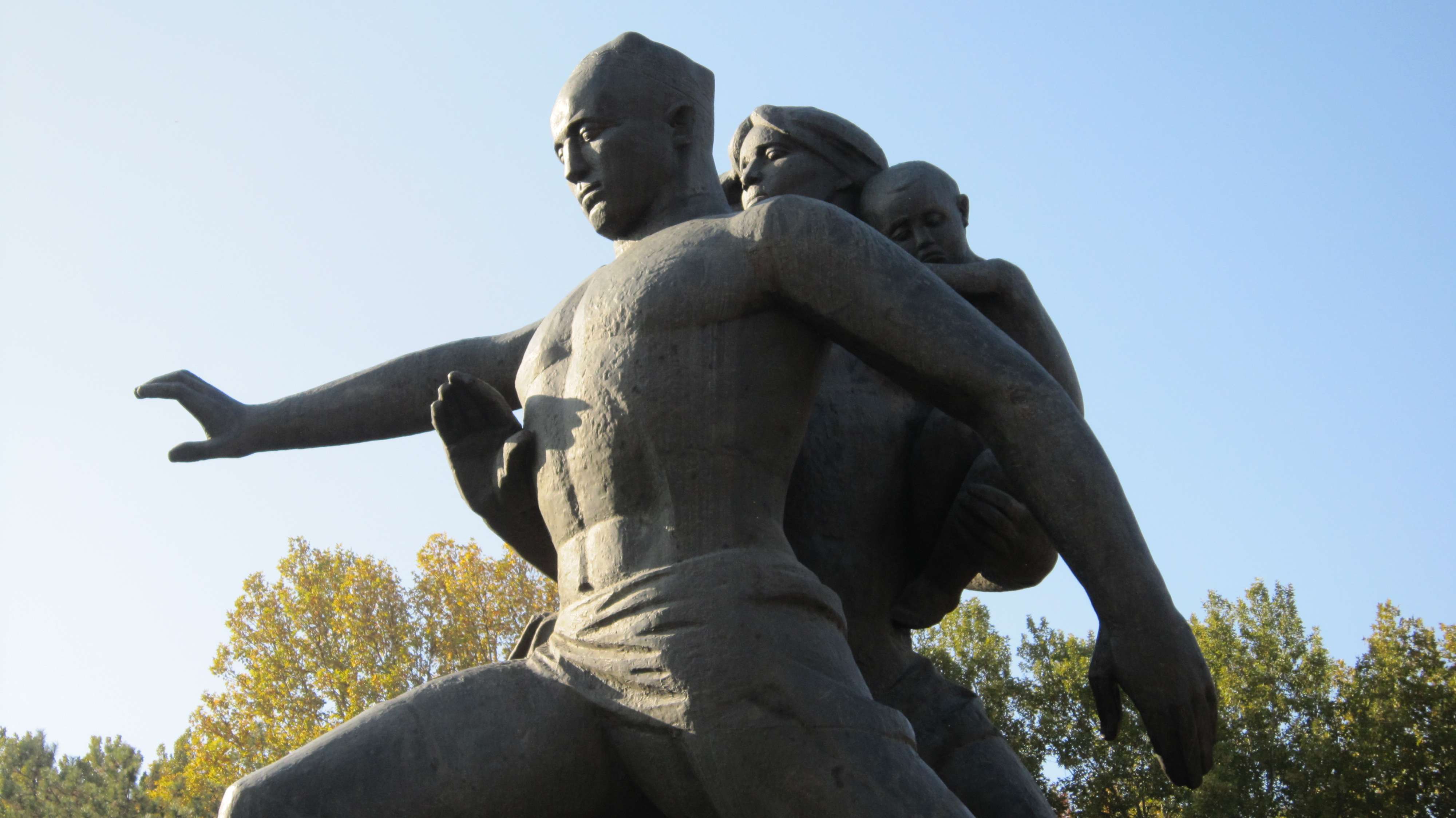 塔什干地震紀念碑 Monument of Courage