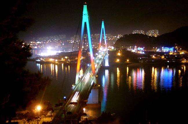 突島大橋 Dolsandaegyo Bridge