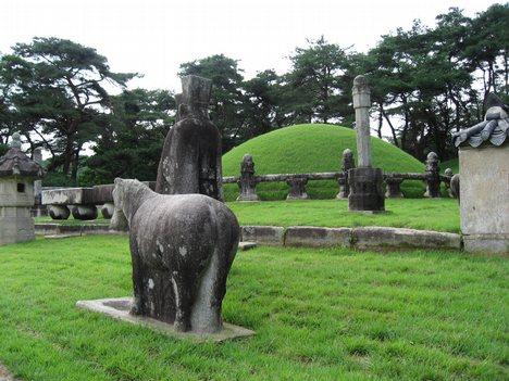 朝鮮王陵 The Royal Tombs of the Joseon Dynasty