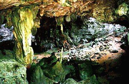 塔博洞穴 Tabon Caves