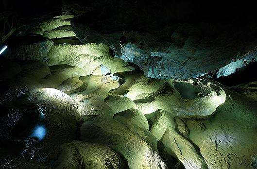 大金窟 Daegeum Cave