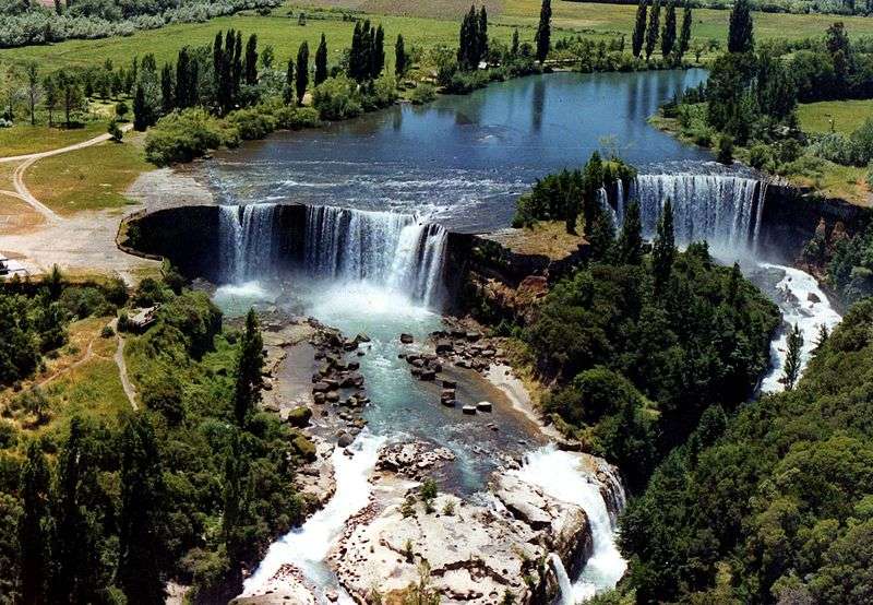 拉加瀑布 Laja Falls