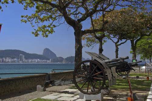 里約熱內盧 Rio de Janeiro: Carioca Landscapes between the Mountain and the Sea