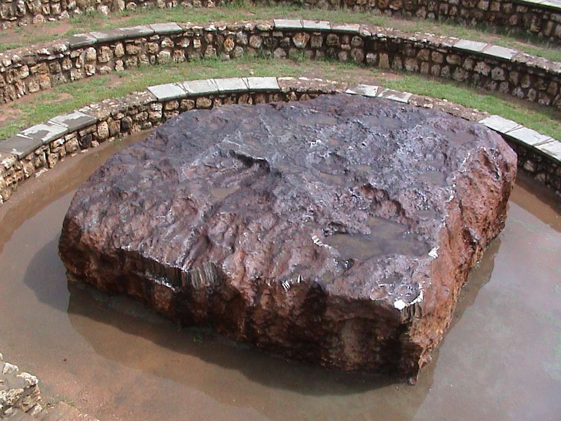 霍巴隕鐵 Hoba meteorite
