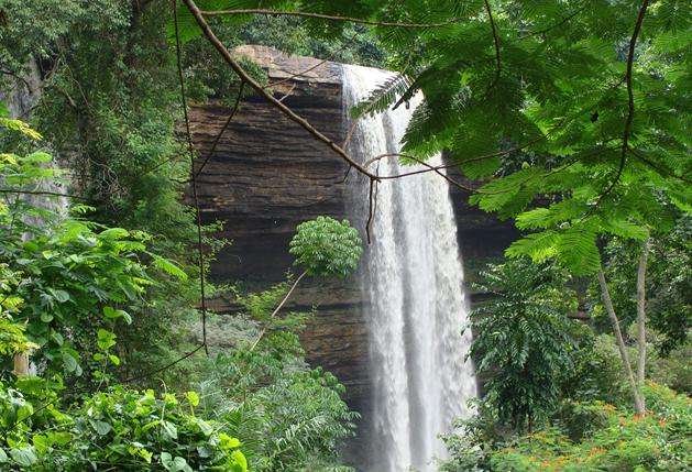 博迪瀑布 Boti falls