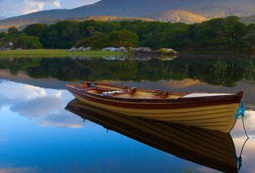 基拉尼湖 Lakes of Killarney