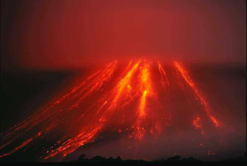 蘇弗裡埃爾火山 Soufriere Hills Volcano