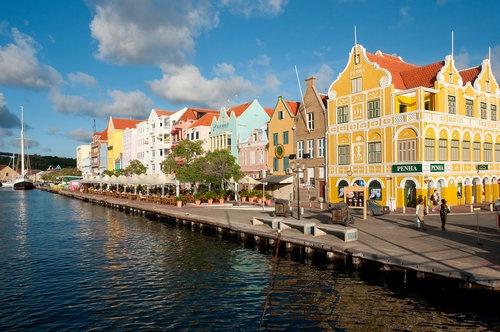 荷屬安的列斯群島的維倫斯塔內城及港口古跡區 Historic Area of Willemstad Inner City and Harbour