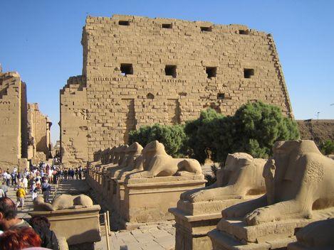 底比斯古城及其墓地 Ancient Thebes with its Necropolis