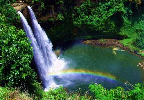 威陸亞瀑布 Wailua Falls