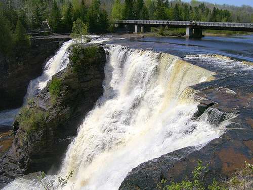卡卡貝卡瀑布 Kakabeka Falls