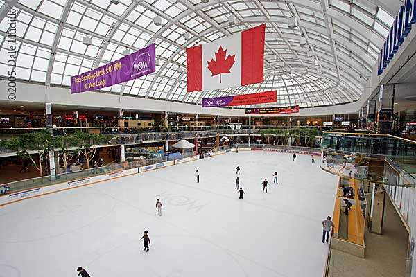 西部埃德蒙頓購物中心 West Edmonton Mall