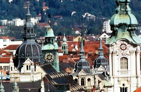 格拉茨城歷史中心與埃根柏格城堡 City of Graz-Historic Centre and Schloss Eggenberg