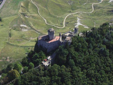 聖馬利諾歷史中心與蒂塔諾山 San Marino Historic Centre and Mount Titano