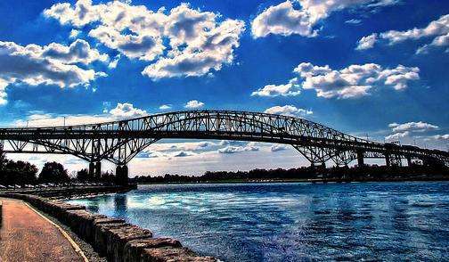 藍水橋 Blue Water Bridge