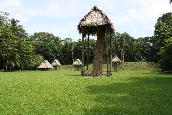 基裡瓜考古公園和瑪雅文化遺址 Archaeological Park and Ruins of Quirigua