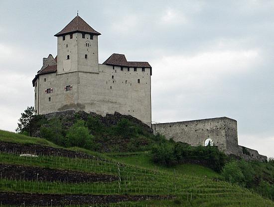 古騰貝格堡 Gutenberg Castle
