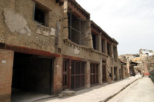 龐培赫庫蘭尼姆和托雷安農齊亞塔考古區 Archaeological Areas of PompeiErcolanoand Torre Annunziata