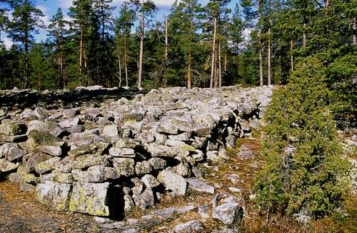 塞姆奧拉德恩青銅時代墓地遺址 Bronze Age Burial Site of Sammallahdenmki