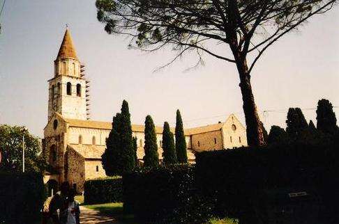 阿奎拉古跡區及長方形主教教堂 Archaeological Area and the Patriarchal Basilica of Aquileia