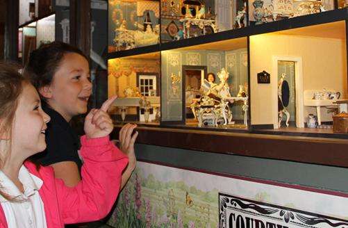 美國玩具屋博物館 The Great American Dollhouse Museum