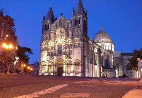 昂古萊姆主教座堂 Angoulême Cathedral
