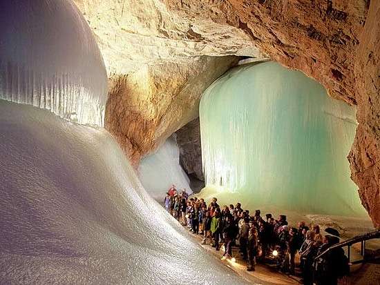 艾斯裡森維爾特冰洞 Eisriesenwelt Ice Caves
