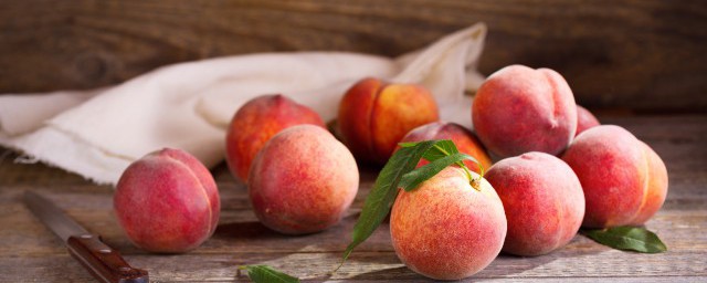 脆桃好吃還是軟桃好吃 什麼樣的脆桃好吃呢