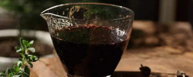 自制桑葚酒發現有蟲還能喝嗎 自制桑葚酒發現有蟲還可以喝嗎