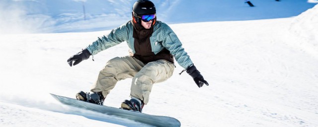怎麼選擇滑雪頭盔 選擇滑雪頭盔的方法介紹